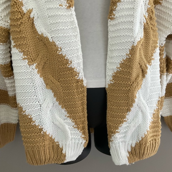 striped knit cardigan - Picture 3 of 9